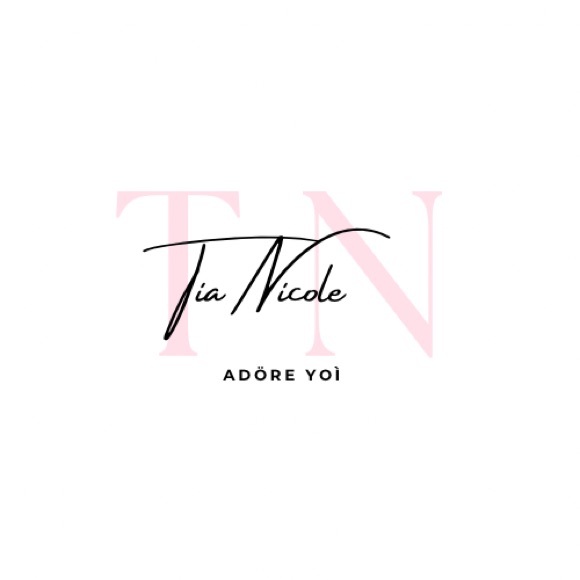 Meet your Posher, Tia - Picture 1 of 1